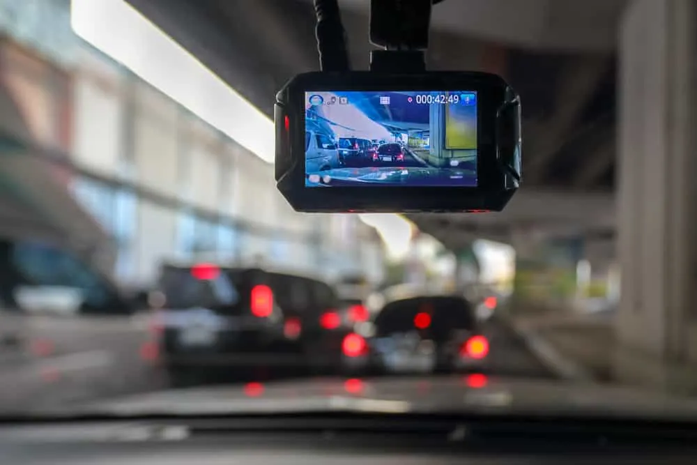 A Comprehensive Guide to Night Vision Dashcams and Safer Your Nighttime Driving
